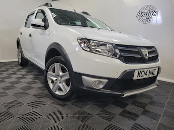 Used Dacia Sandero Stepway 2014 for sale - 77973766: Photo