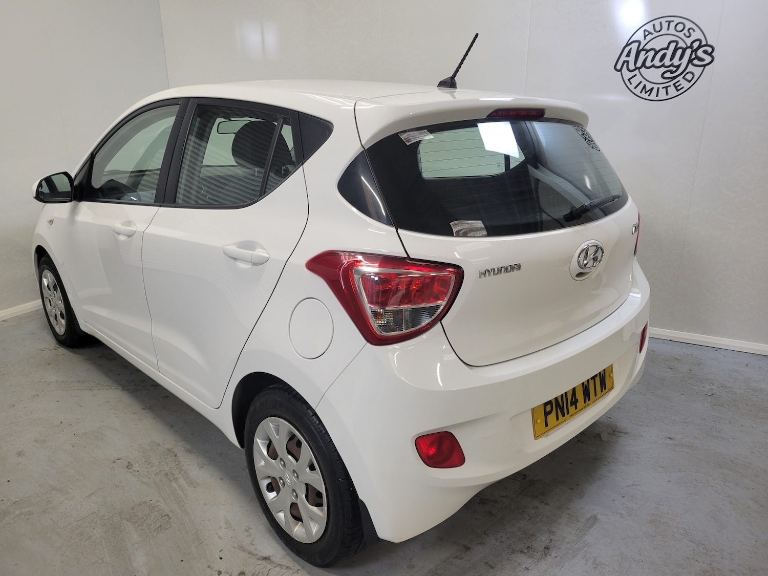 Used Hyundai i10 2014 for sale - 76618641: Photo 17