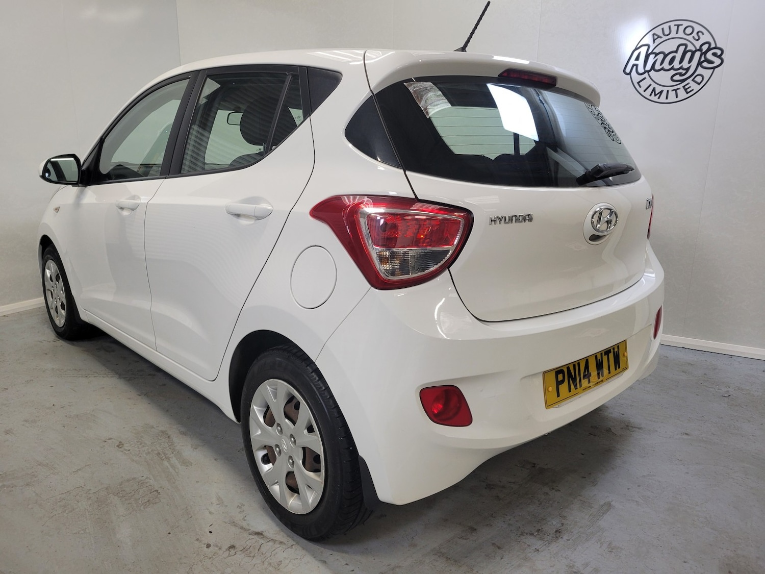 Used Hyundai i10 2014 for sale - 76618641: Photo 18