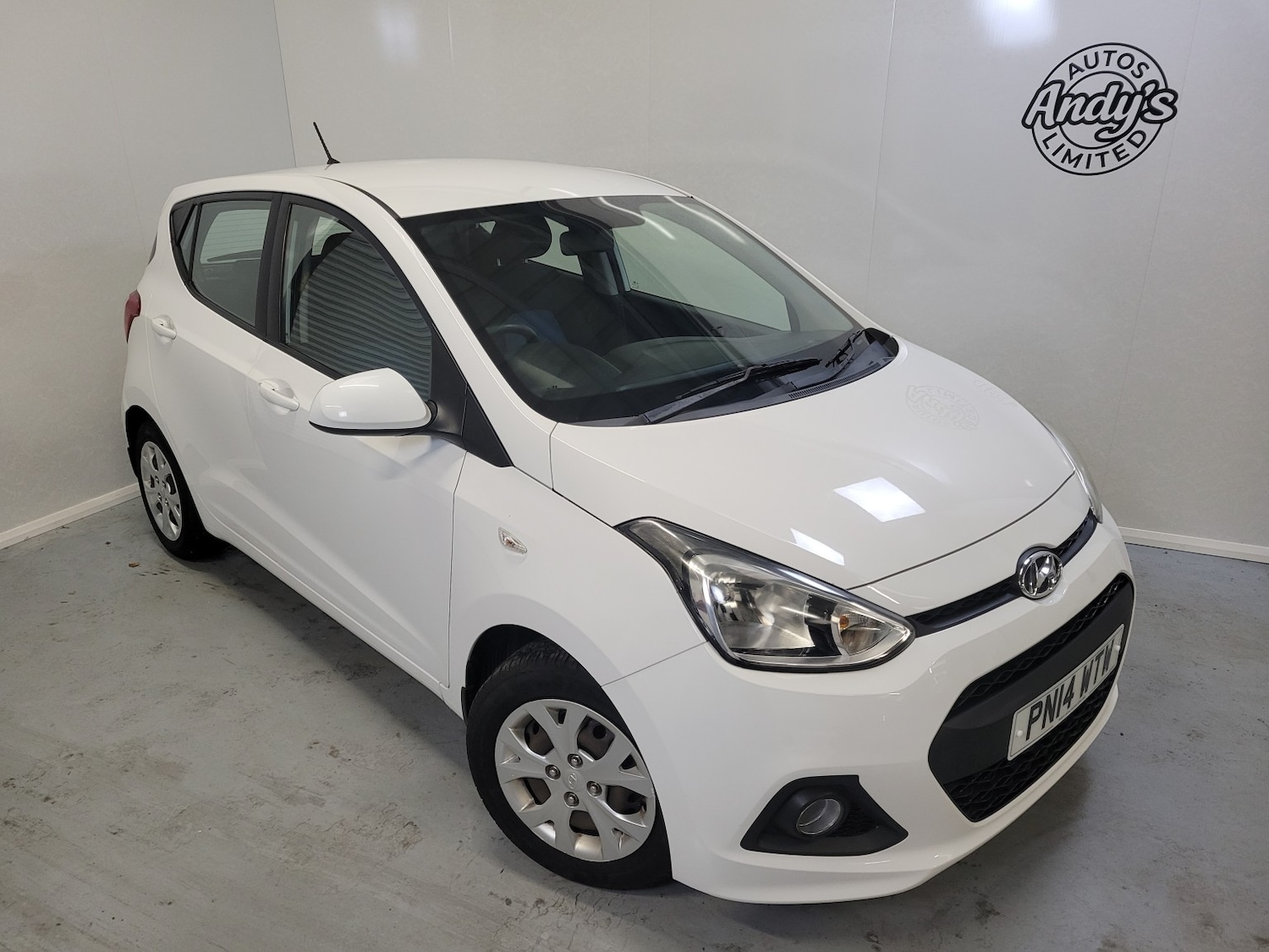 Used Hyundai i10 2014 for sale - 76618641: Photo 2