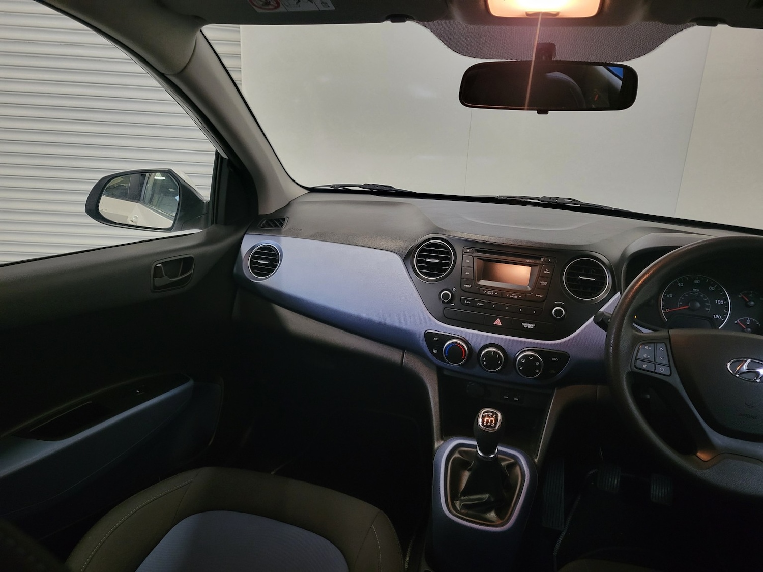 Used Hyundai i10 2014 for sale - 76618641: Photo 38