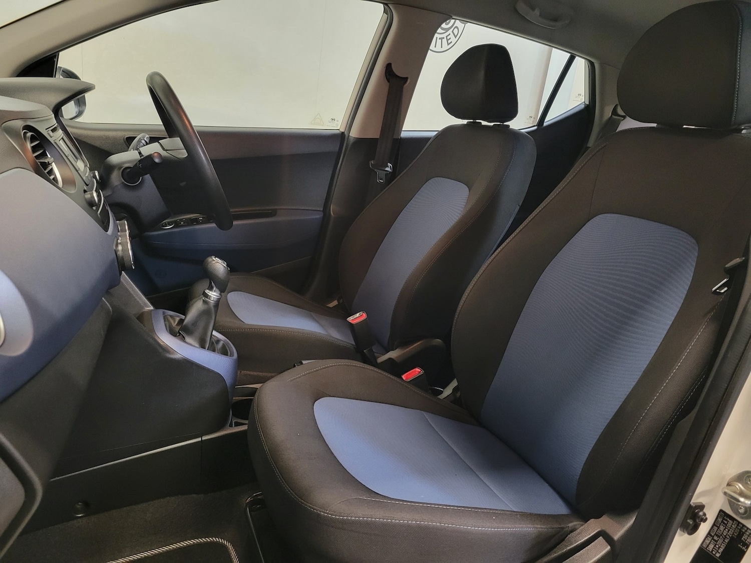 Used Hyundai i10 2014 for sale - 76618641: Photo 41