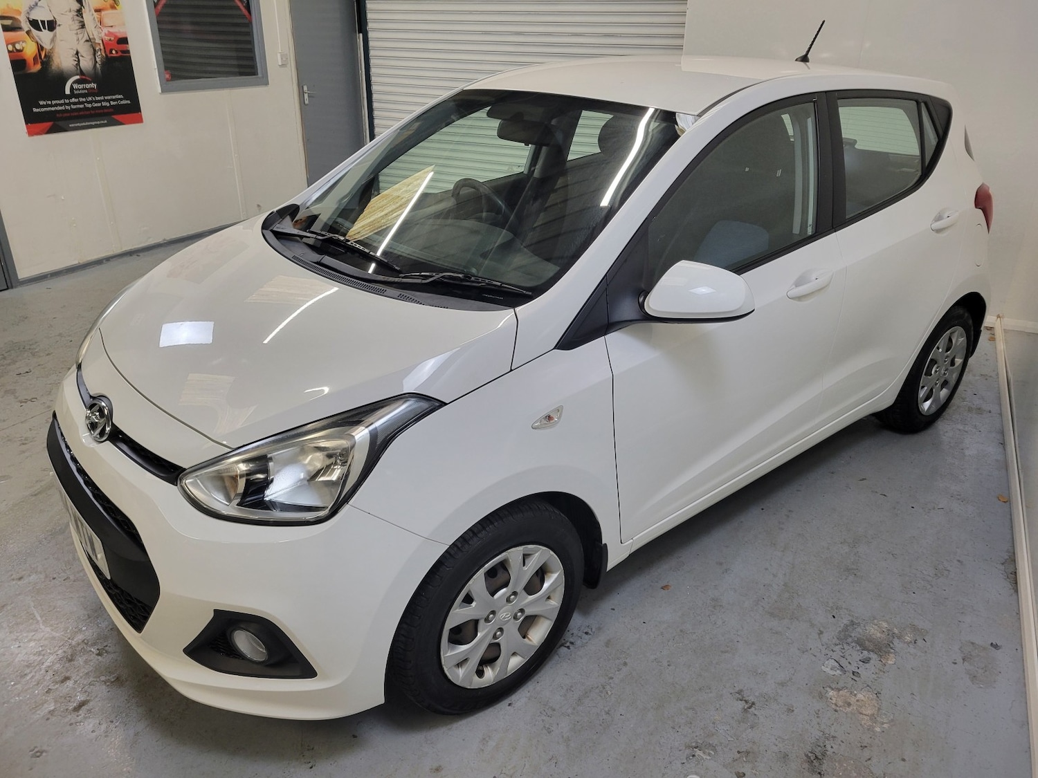 Used Hyundai i10 2014 for sale - 76618641: Photo 9