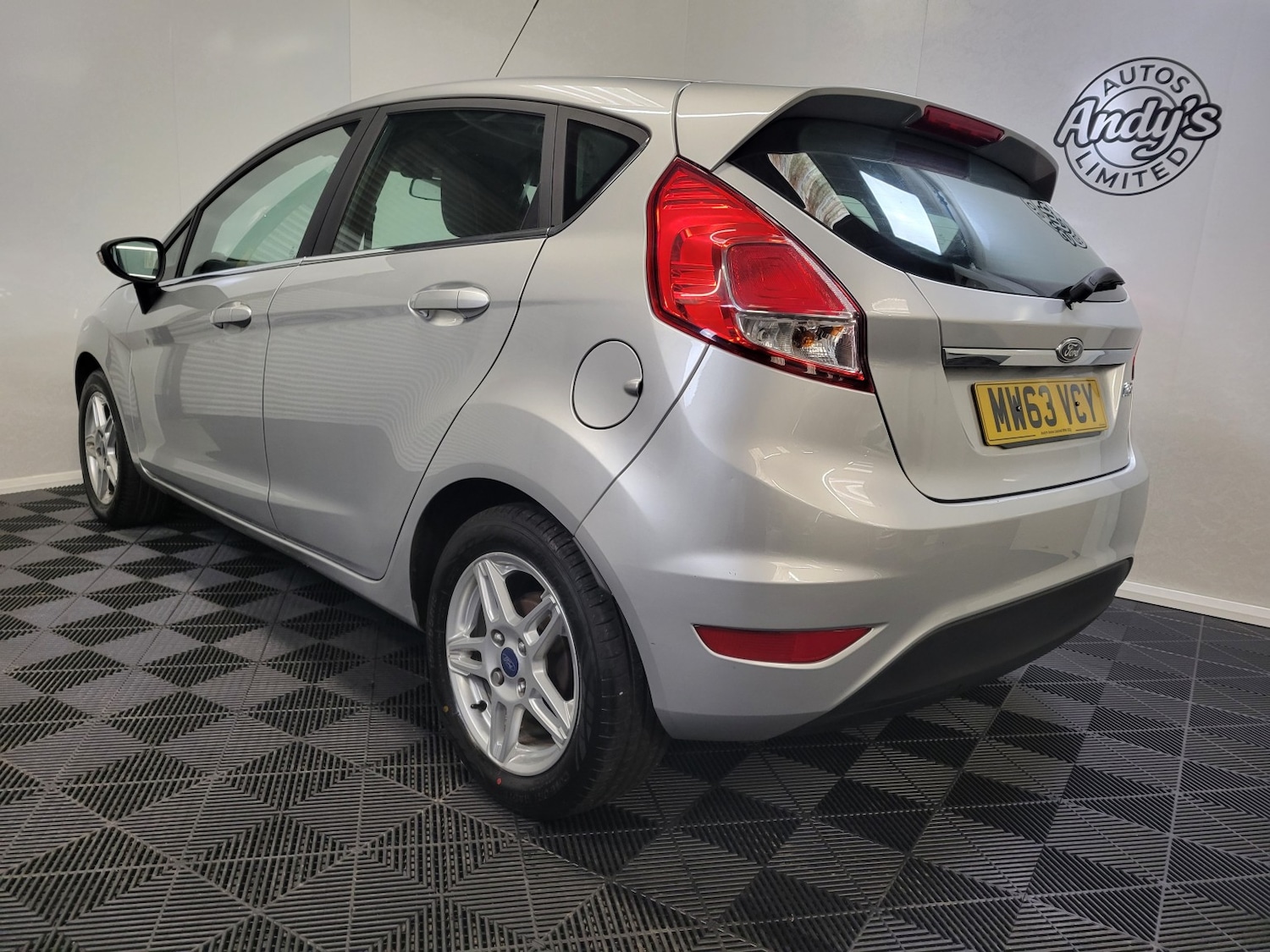 Used Ford Fiesta 2013 for sale - 77438469: Photo 24