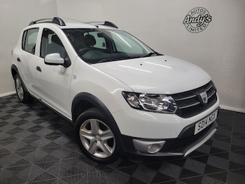 Used Dacia Sandero Stepway 2014 for sale - 77562538: Photo
