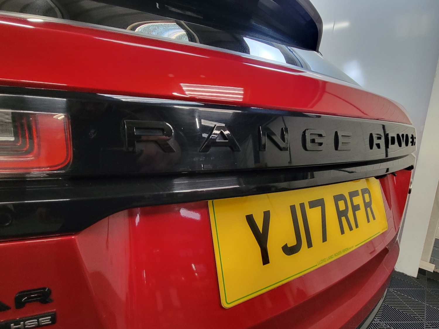 Used Land Rover Range Rover Velar 2017 for sale - 77562564: Photo 37