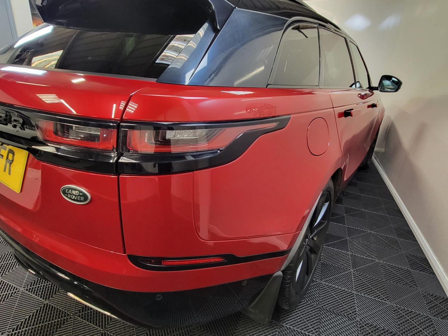 Used Land Rover Range Rover Velar 2017 for sale - 77562564: Photo 39