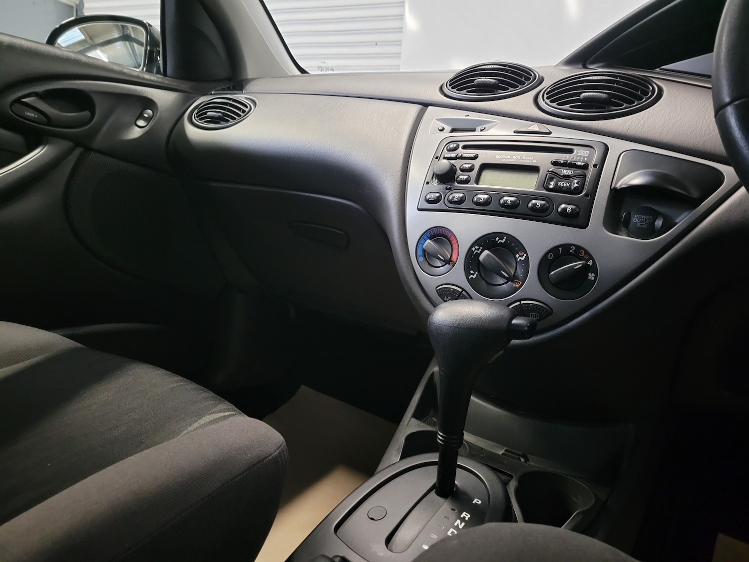 Used Ford Focus 2003 for sale - 77377746: Photo 50