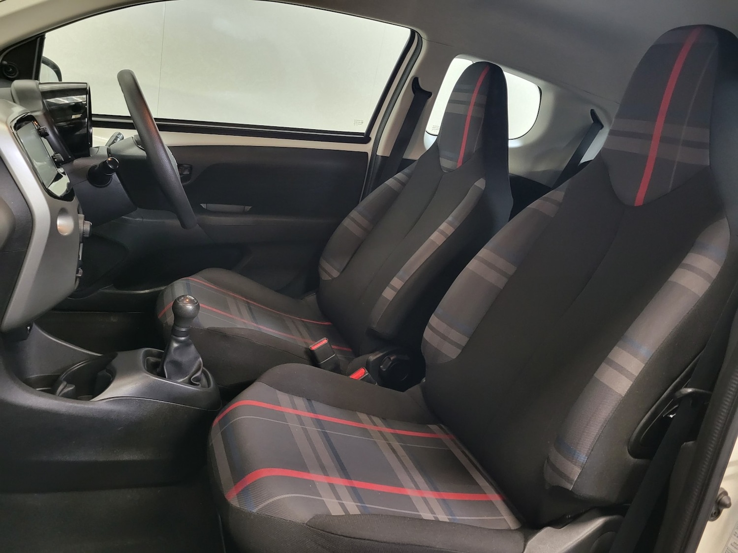 Used Peugeot 108 2015 for sale - 77516091: Photo 45