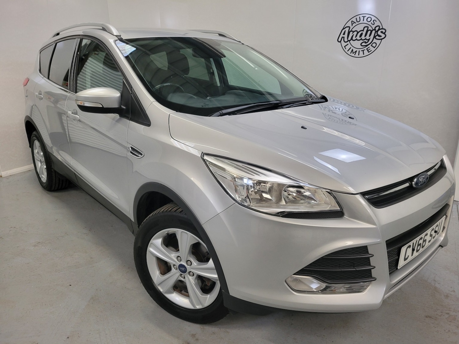 Used Ford Kuga 2016 for sale - 76421863: Photo 2