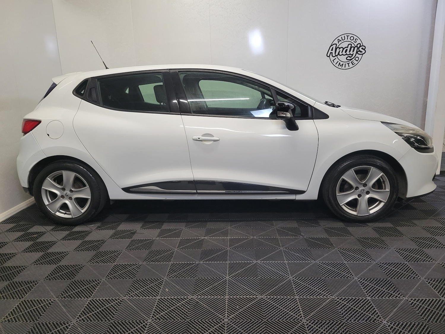 Used Renault Clio 2016 for sale - 77350128: Photo 31
