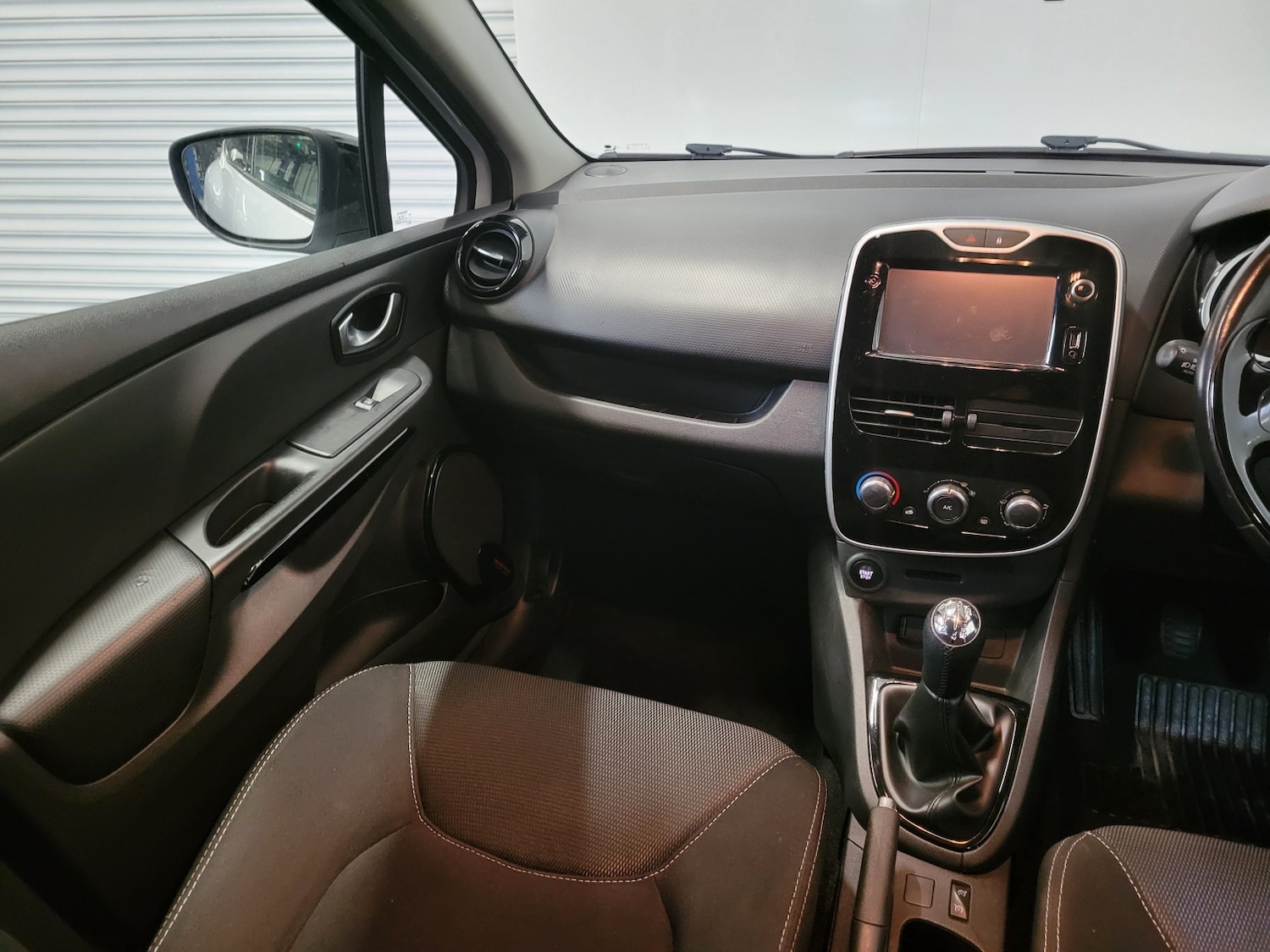 Used Renault Clio 2016 for sale - 77350128: Photo 35