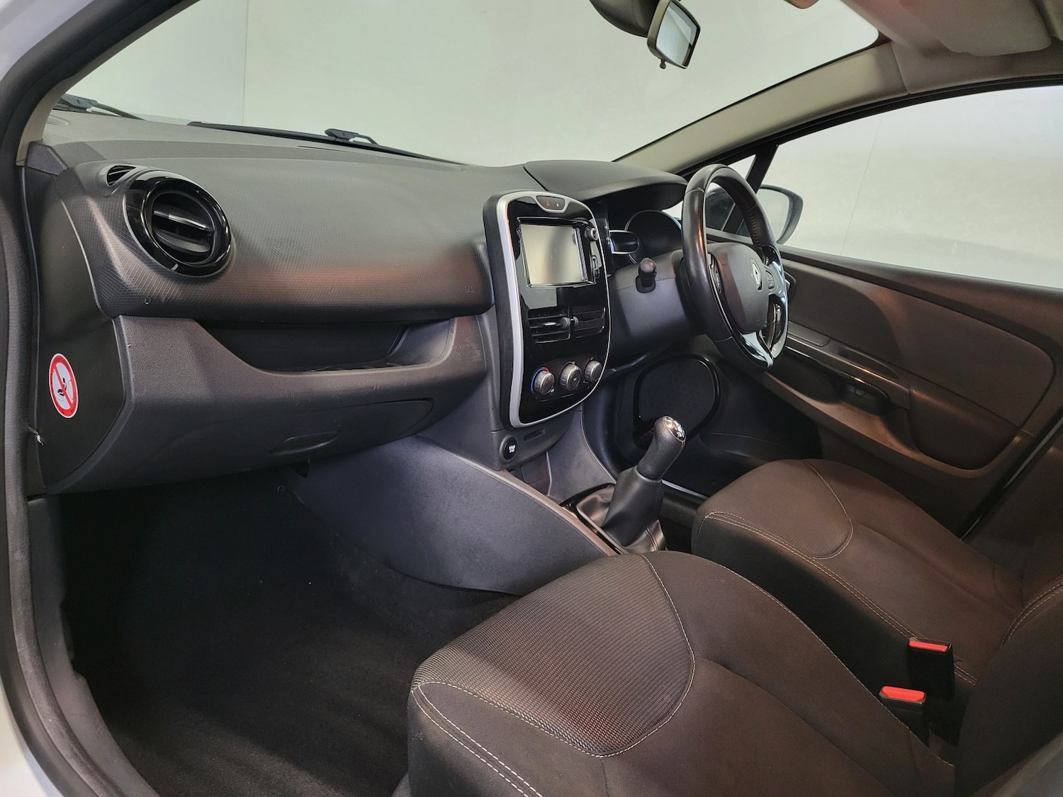 Used Renault Clio 2016 for sale - 77350128: Photo 38