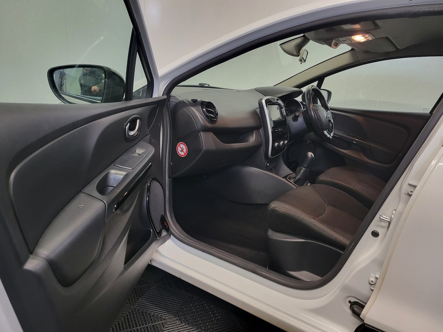 Used Renault Clio 2016 for sale - 77350128: Photo 39