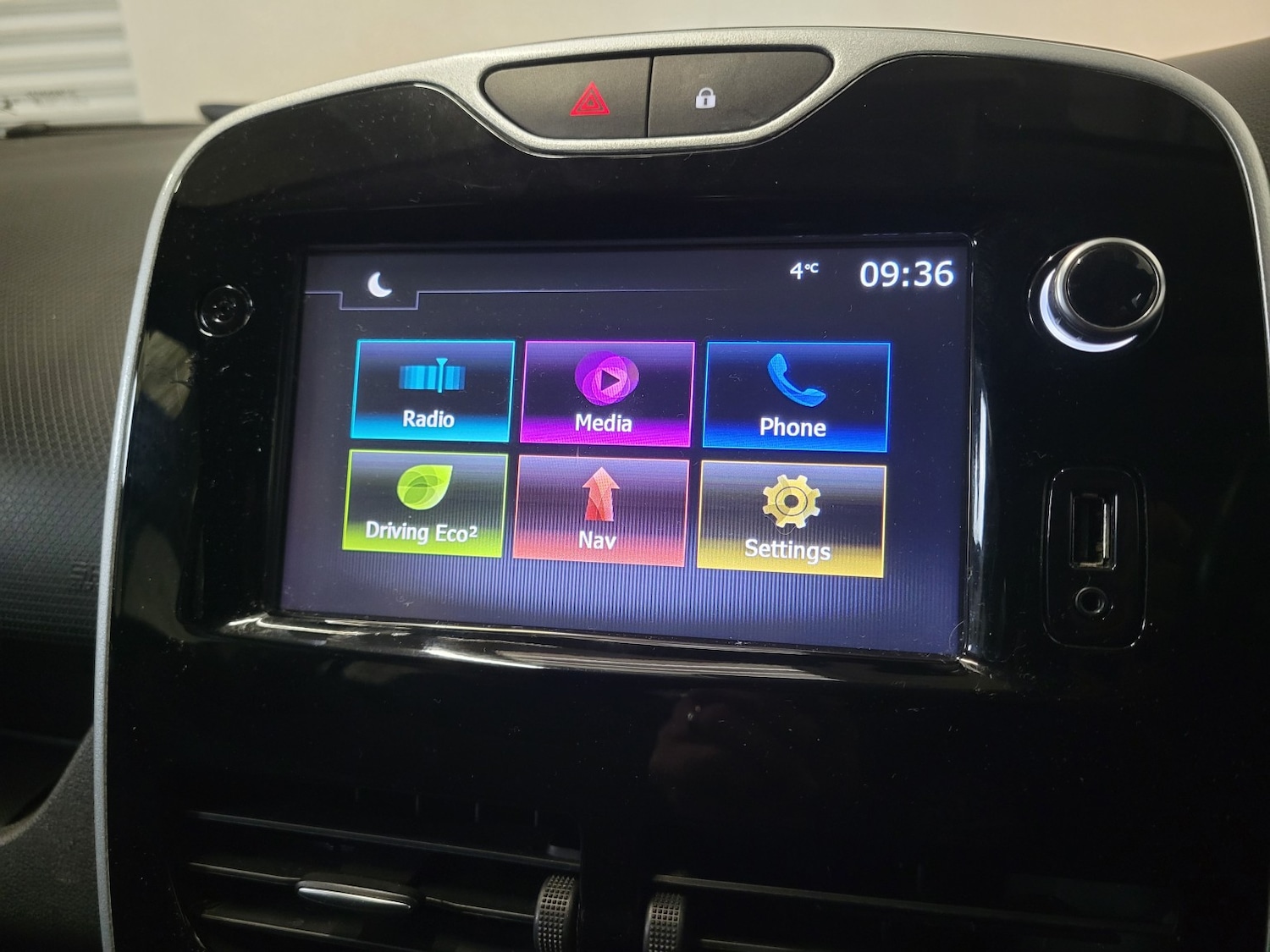 Used Renault Clio 2016 for sale - 77350128: Photo 48