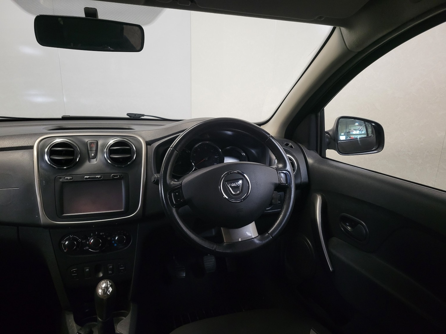 Used Dacia Sandero Stepway 2016 for sale - 77237149: Photo 42