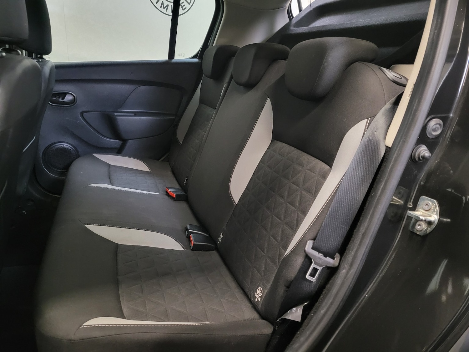 Used Dacia Sandero Stepway 2016 for sale - 77237149: Photo 44