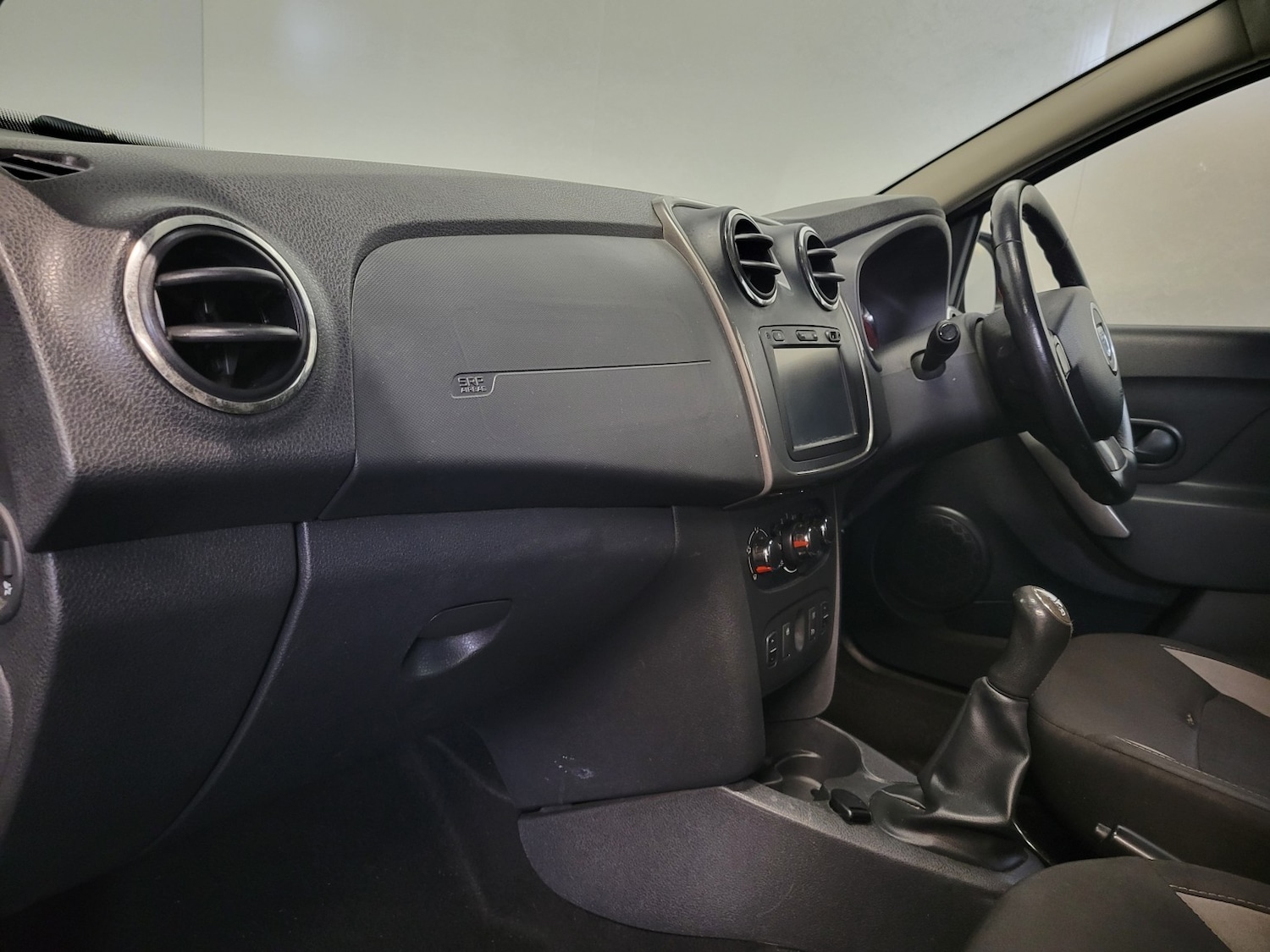 Used Dacia Sandero Stepway 2016 for sale - 77237149: Photo 46