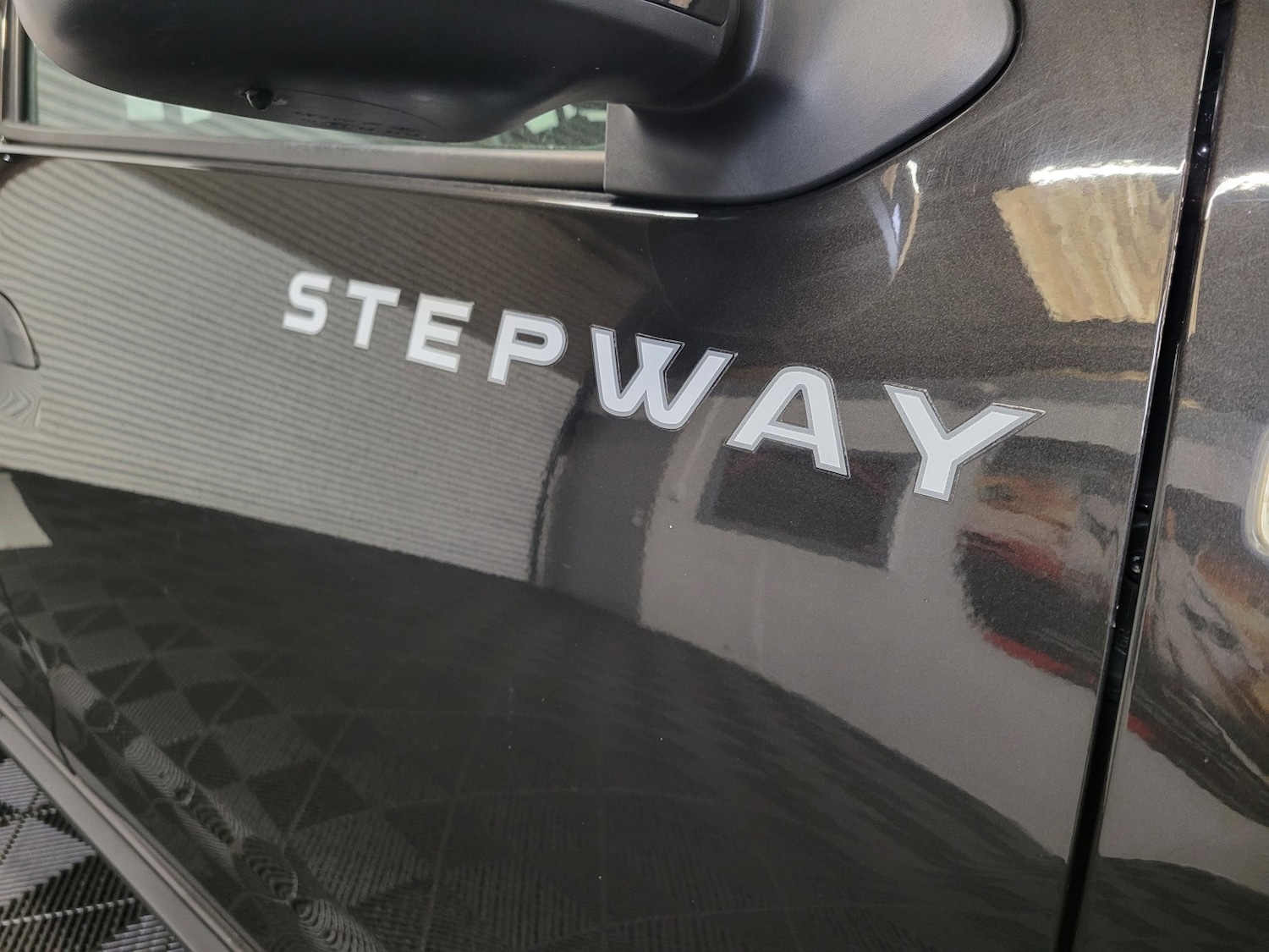 Used Dacia Sandero Stepway 2016 for sale - 77237149: Photo 8