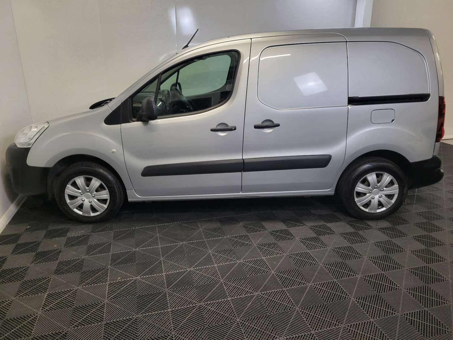Used Citroen Berlingo 2018 for sale - 77438240: Photo 29