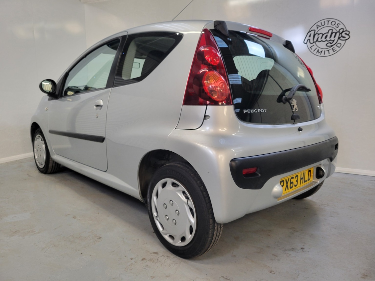 Used Peugeot 107 2013 for sale - 76637465: Photo 17