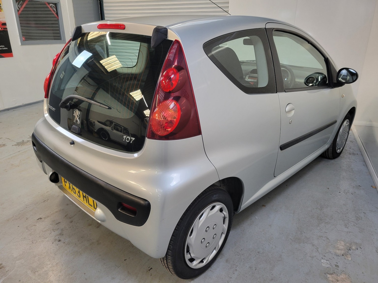 Used Peugeot 107 2013 for sale - 76637465: Photo 22