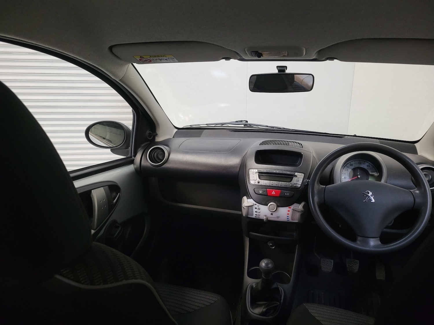 Used Peugeot 107 2013 for sale - 76637465: Photo 35