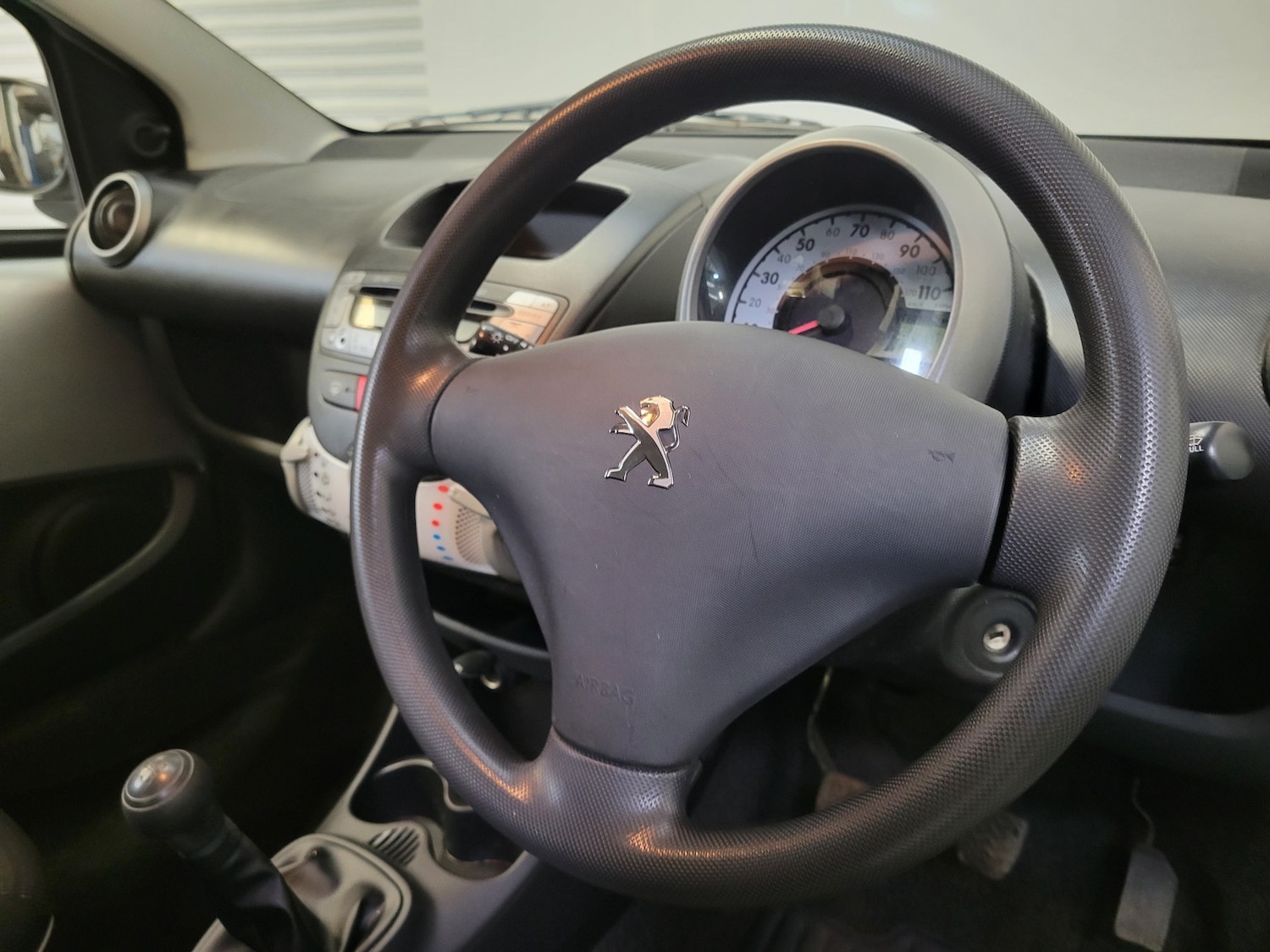 Used Peugeot 107 2013 for sale - 76637465: Photo 42