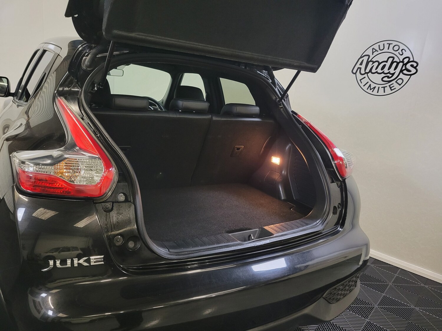 Used Nissan Juke 2017 for sale - 76734794: Photo 40