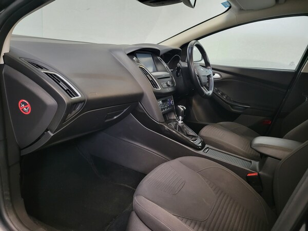 Used Ford Focus 2015 for sale - 76126348: Photo 17