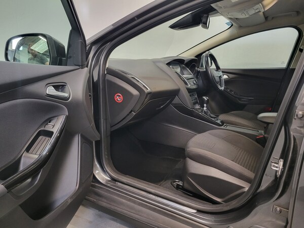 Used Ford Focus 2015 for sale - 76126348: Photo 18