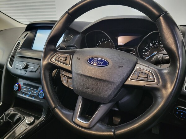 Used Ford Focus 2015 for sale - 76126348: Photo 24