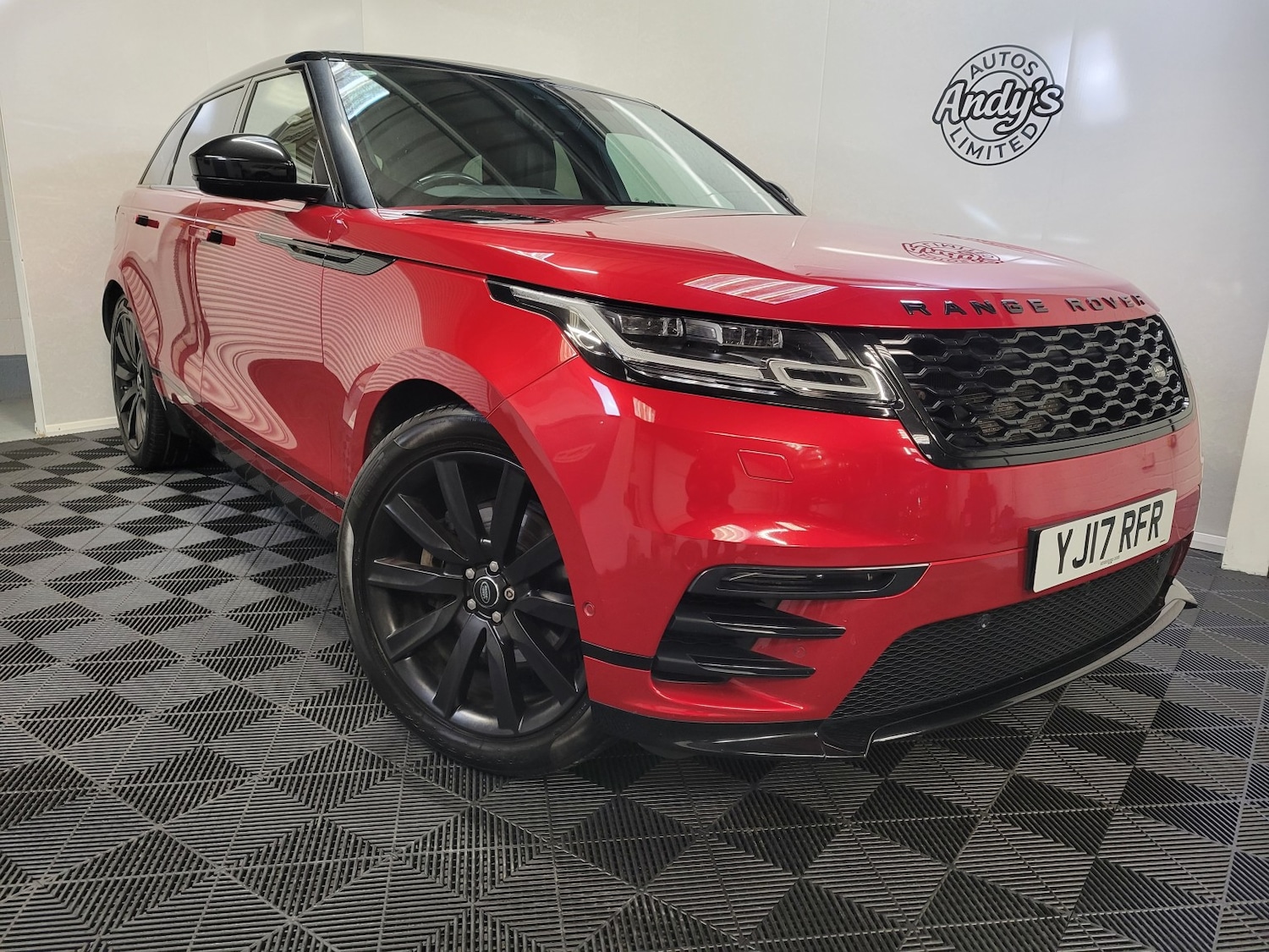 Used Land Rover Range Rover Velar 2017 for sale - 77474794: Photo 3