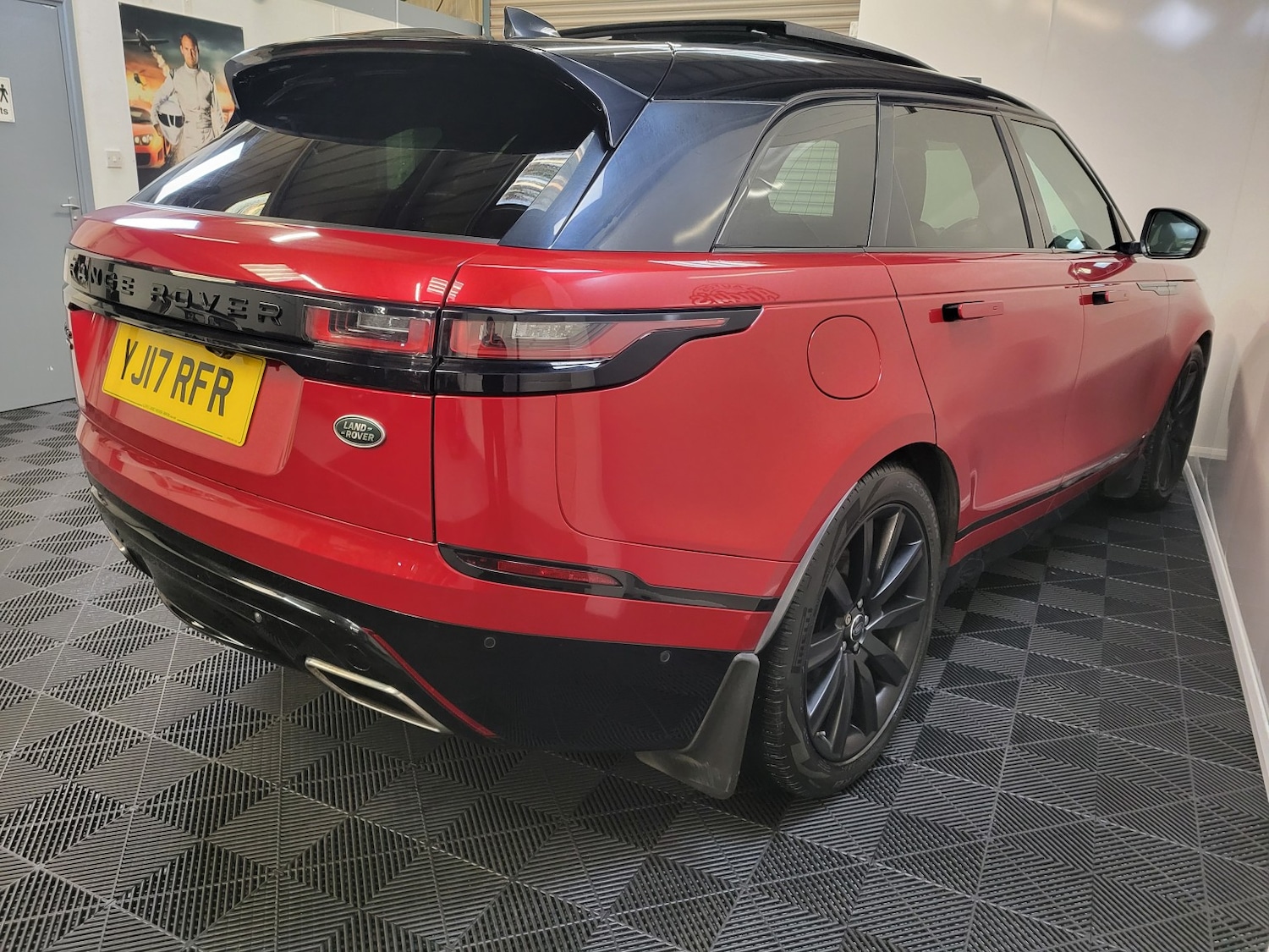 Used Land Rover Range Rover Velar 2017 for sale - 77474794: Photo 31