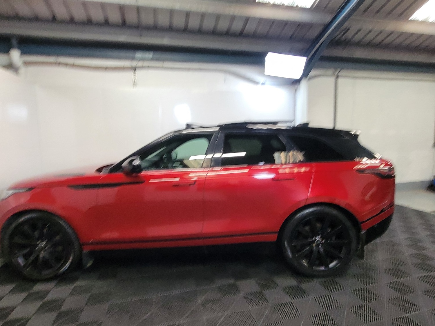 Used Land Rover Range Rover Velar 2017 for sale - 77474794: Photo 33
