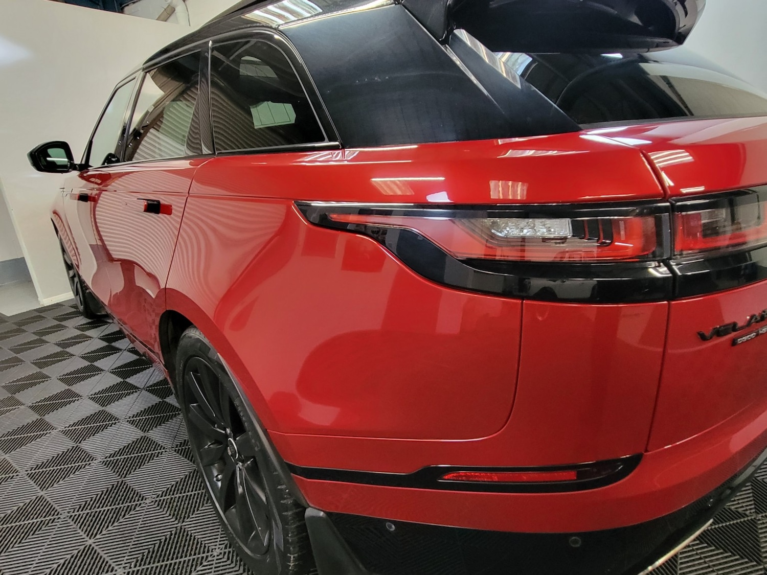Used Land Rover Range Rover Velar 2017 for sale - 77474794: Photo 38