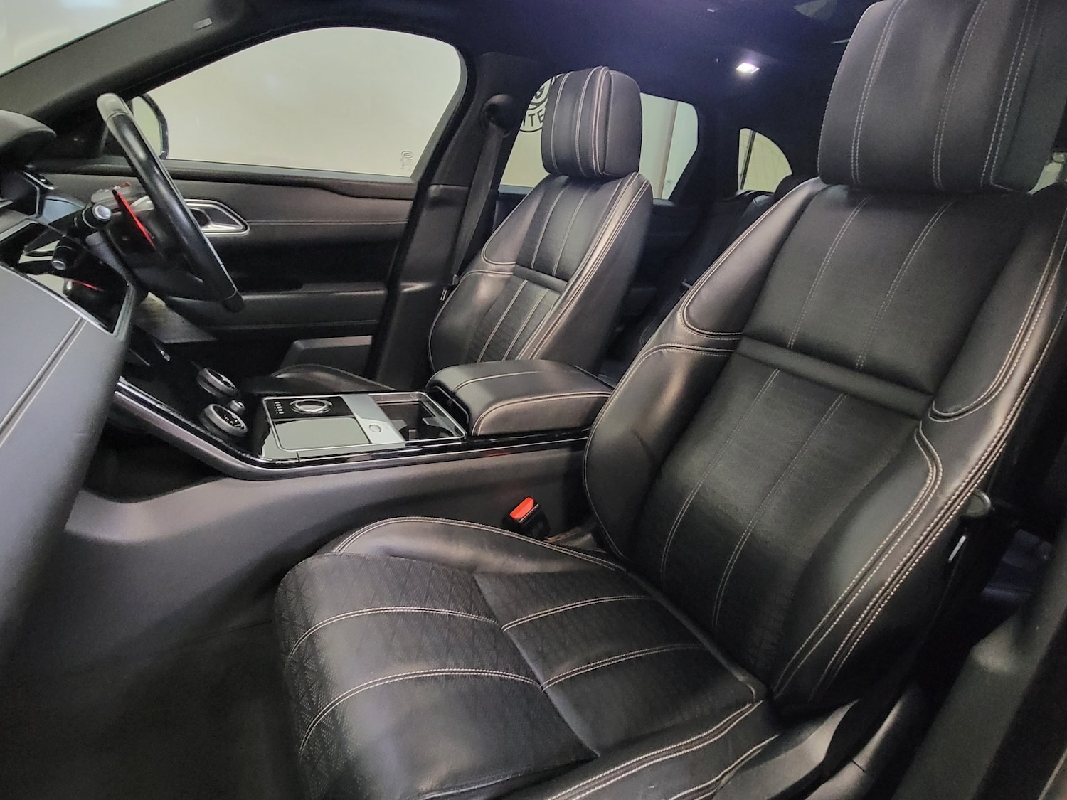 Used Land Rover Range Rover Velar 2017 for sale - 77474794: Photo 61