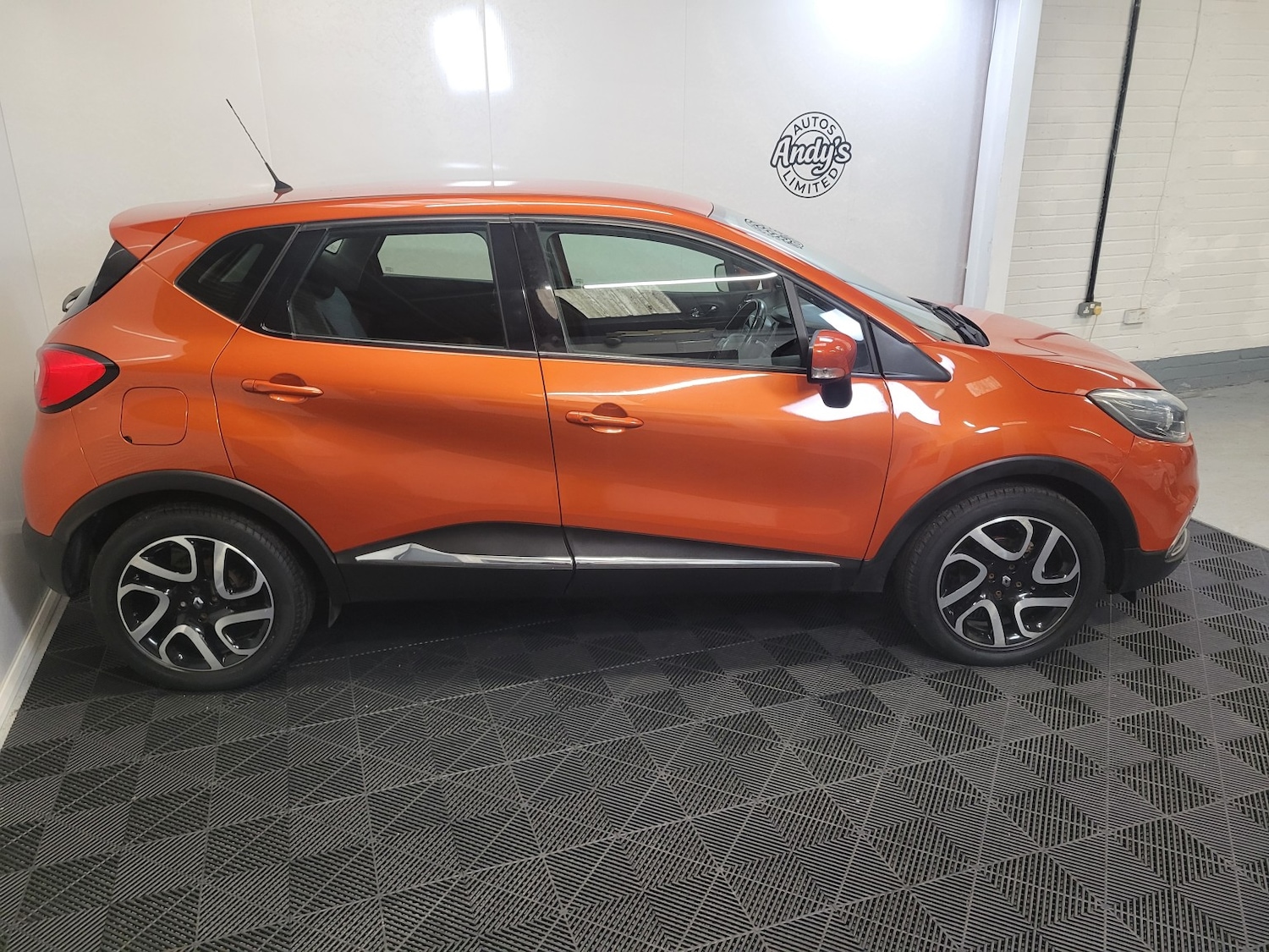 Used Renault Captur 2014 for sale - 77277380: Photo 15