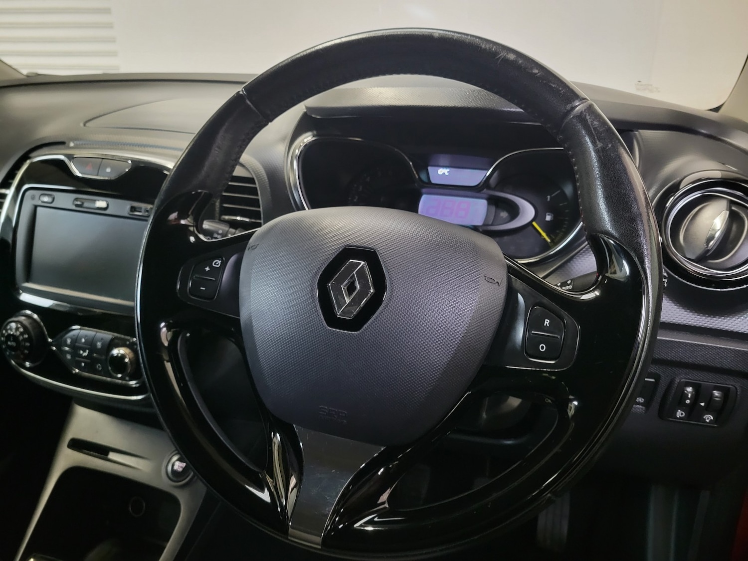 Used Renault Captur 2014 for sale - 77277380: Photo 51