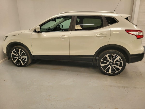 Used Nissan Qashqai 2015 for sale - 74858839: Photo 11