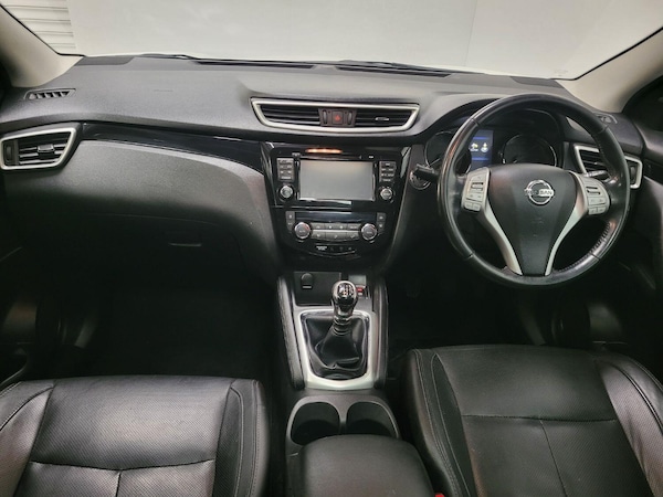 Used Nissan Qashqai 2015 for sale - 74858839: Photo 13
