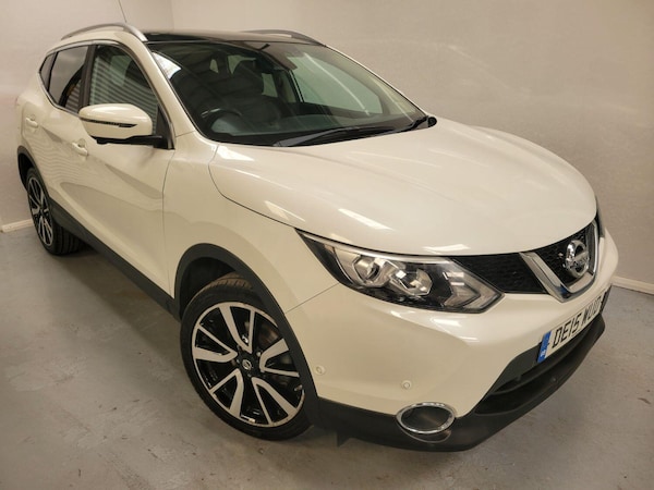 Used Nissan Qashqai 2015 for sale - 74858839: Photo 1