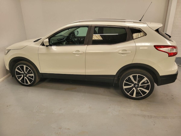 Used Nissan Qashqai 2015 for sale - 74858839: Photo 30