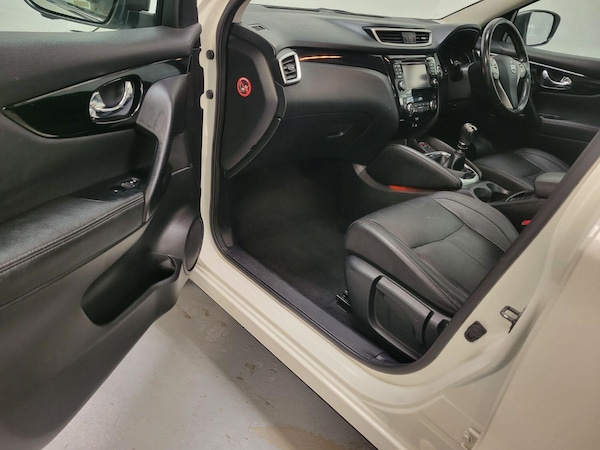 Used Nissan Qashqai 2015 for sale - 74858839: Photo 31