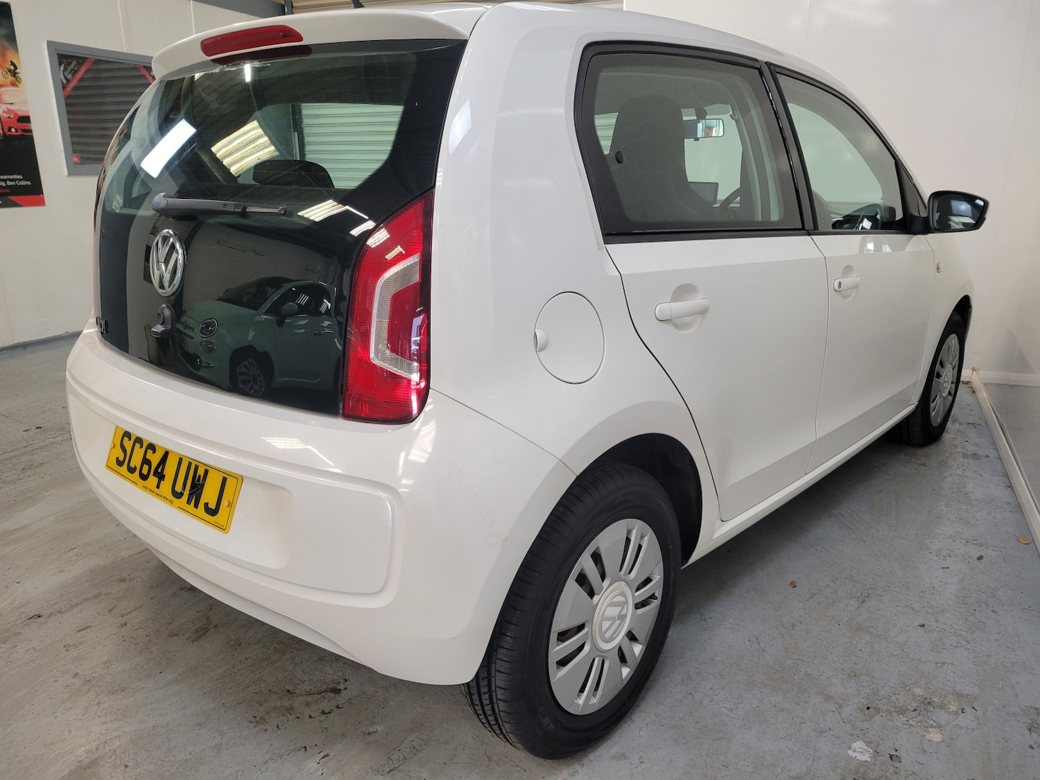Used Volkswagen up! 2014 for sale - 76618626: Photo 24