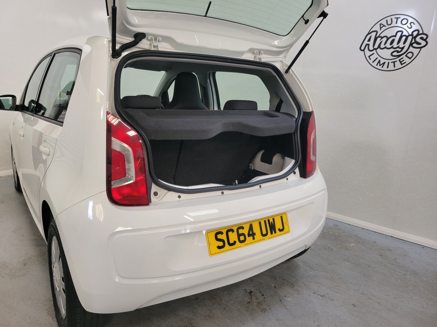 Used Volkswagen up! 2014 for sale - 76618626: Photo 26