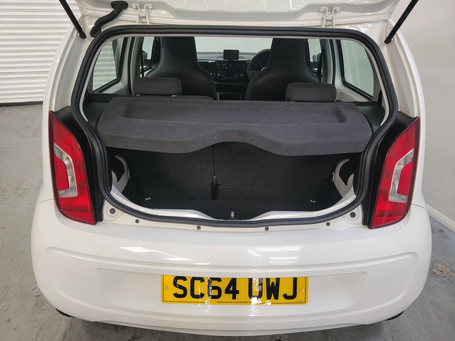 Used Volkswagen up! 2014 for sale - 76618626: Photo 27