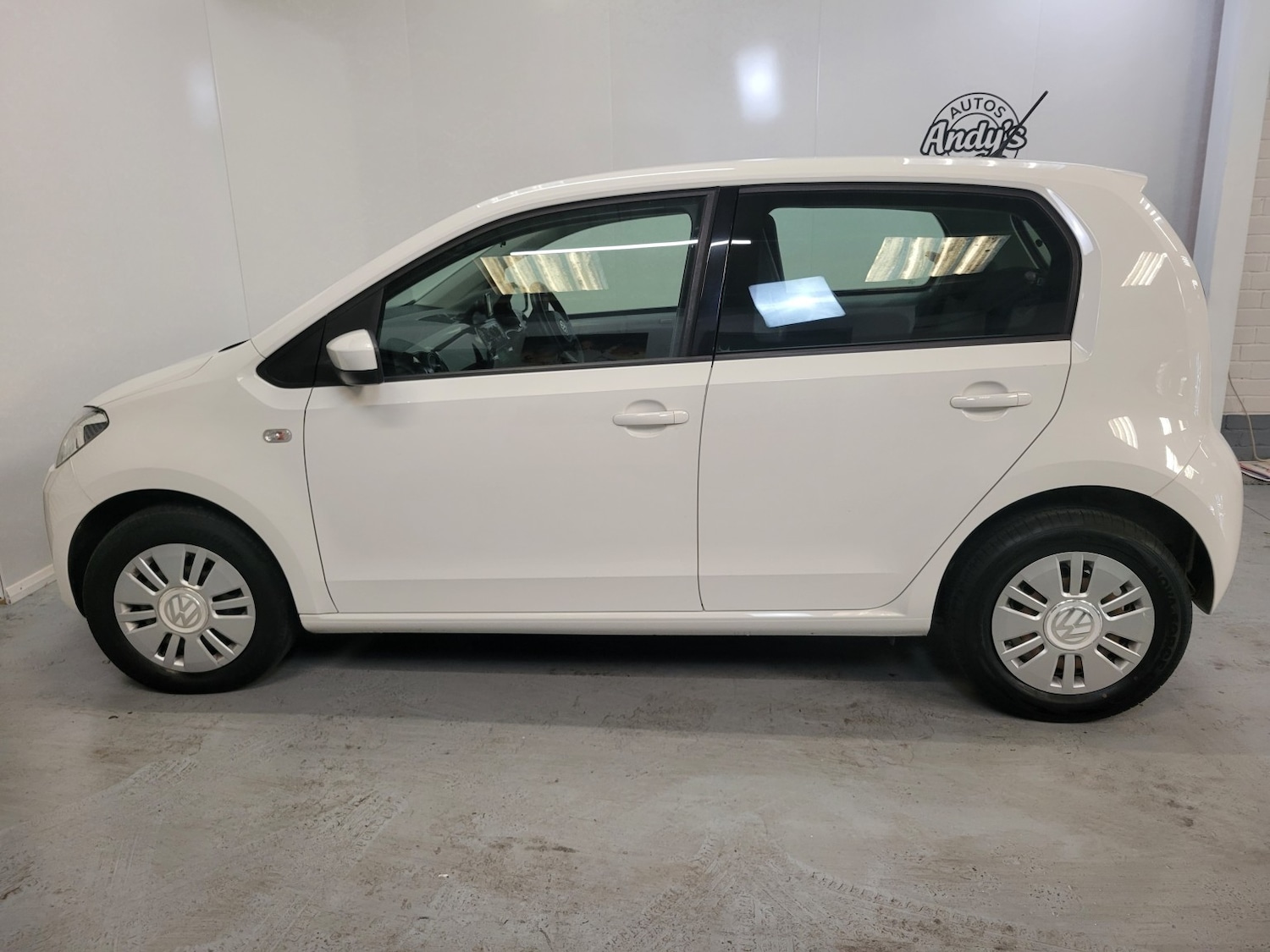 Used Volkswagen up! 2014 for sale - 76618626: Photo 29