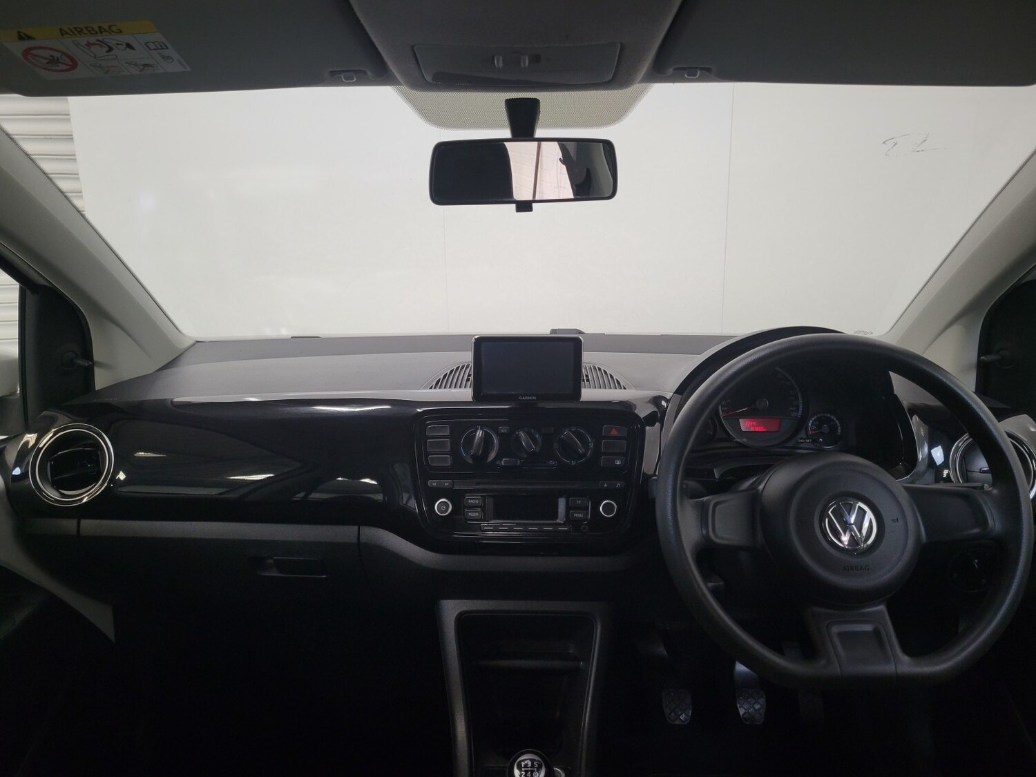 Used Volkswagen up! 2014 for sale - 76618626: Photo 43