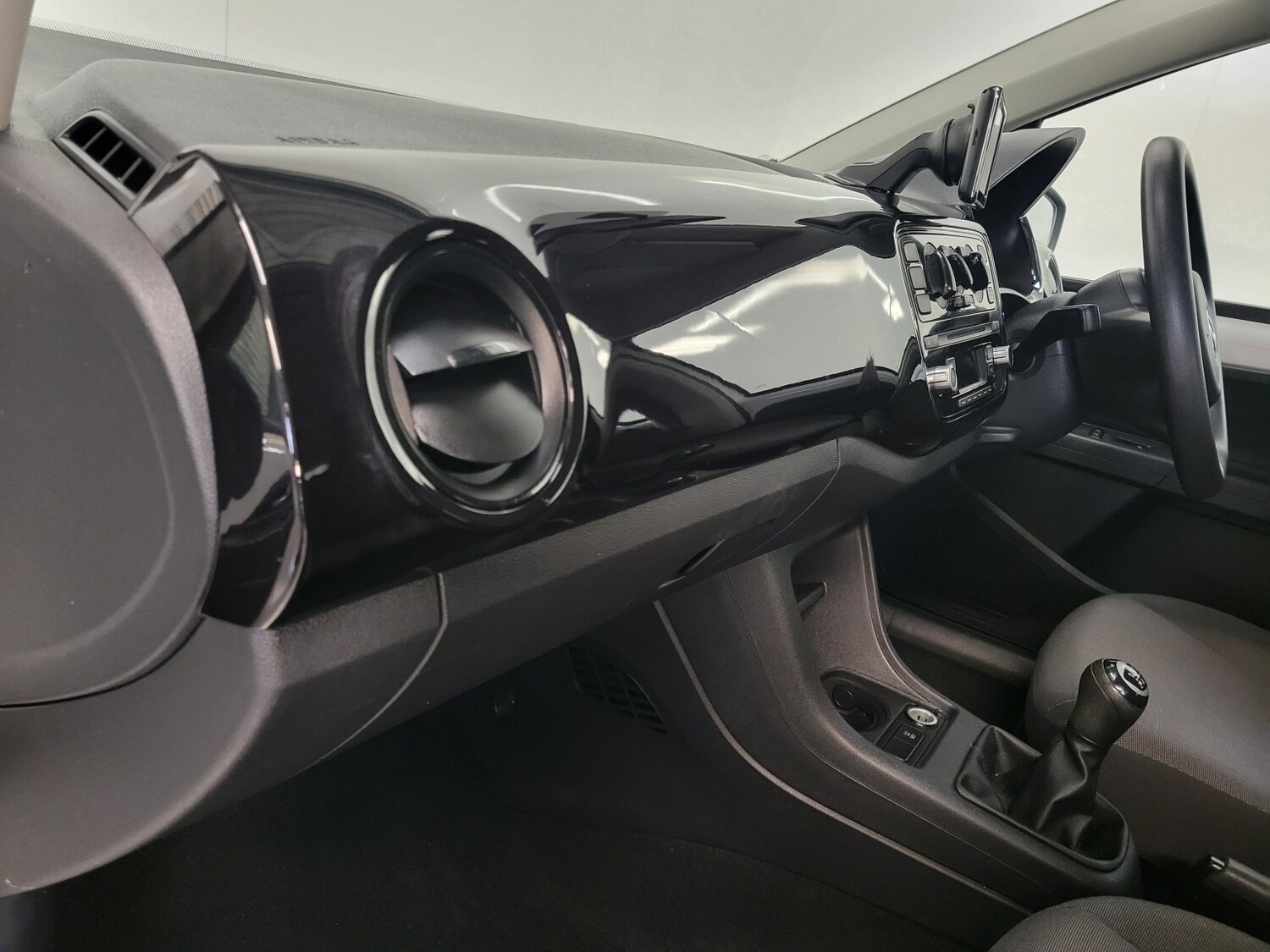 Used Volkswagen up! 2014 for sale - 76618626: Photo 50